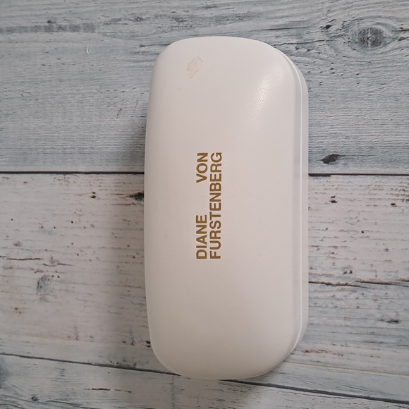 Diane von Furstenberg Sara Navy - Picture 10 of 10